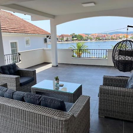 Apartment Leona & Doris บาร์บินเย ภายนอก รูปภาพ